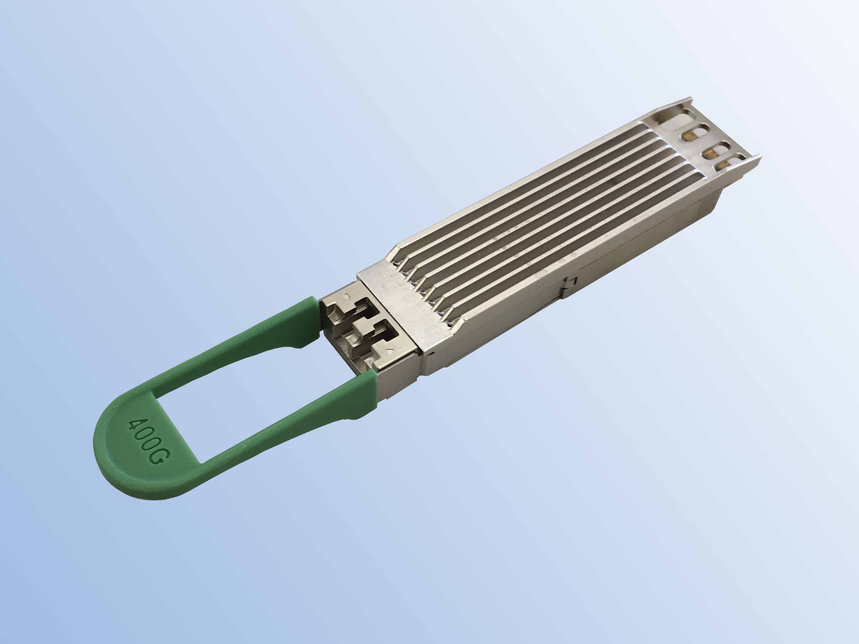 クラウドデータセンター間接続用120km伝送可能な400G QSFP56-DD
